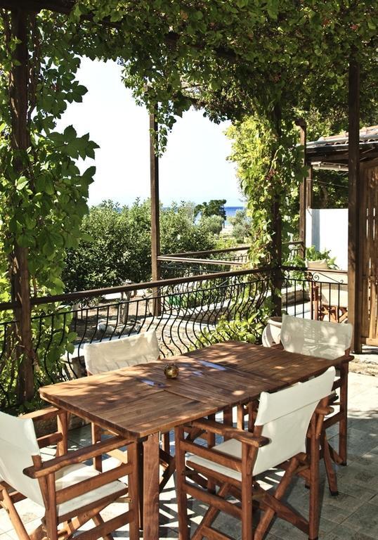 Athina Apartments Neo Klima Rum bild