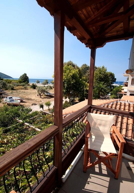 Athina Apartments Neo Klima Rum bild