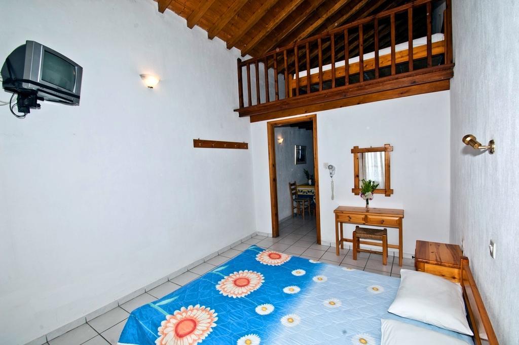 Athina Apartments Neo Klima Rum bild