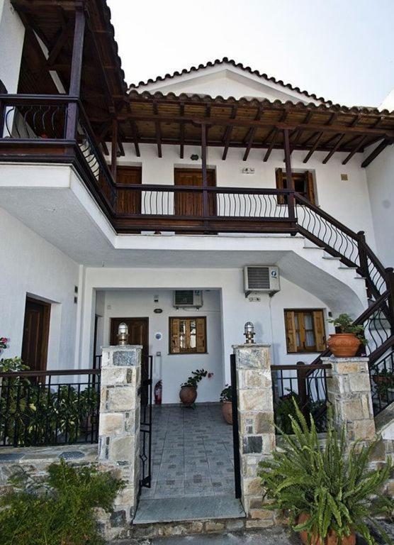 Athina Apartments Neo Klima Rum bild