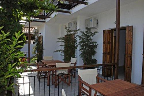 Athina Apartments Neo Klima Exteriör bild